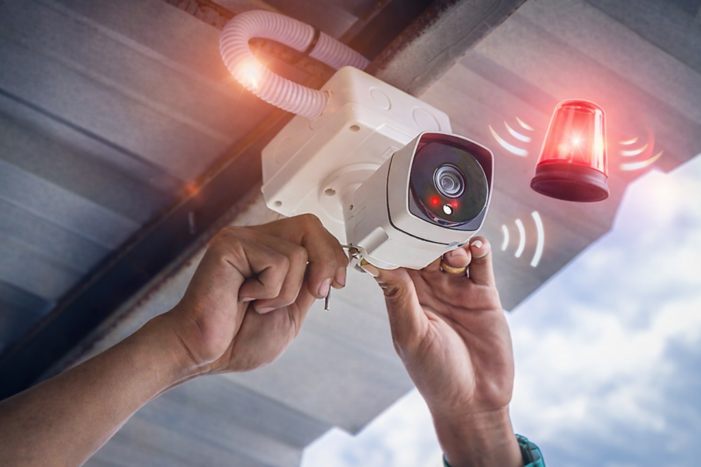 دوربین مداربسته آلارم‌ دار